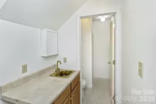 15 Vlg Grn Dr, Alexander, NC 28701 - Photo 36