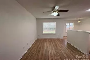 10049 University Park Ln, Charlotte, NC 28213 - Photo 4