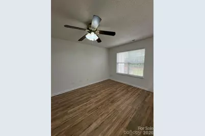 10049 University Park Lane, Charlotte, NC 28213 - Photo 6