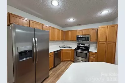 10049 University Park Lane, Charlotte, NC 28213 - Photo 8