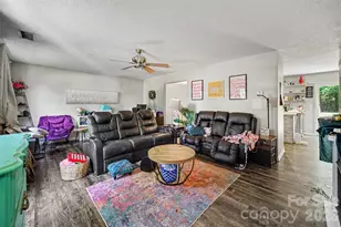 1529 Galesburg St, Charlotte, NC 28216 - Photo 12