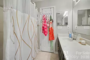 1529 Galesburg St, Charlotte, NC 28216 - Photo 28
