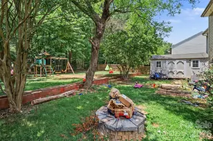 1529 Galesburg St, Charlotte, NC 28216 - Photo 34