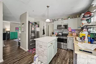 1529 Galesburg St, Charlotte, NC 28216 - Photo 18