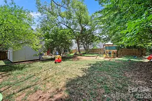 1529 Galesburg St, Charlotte, NC 28216 - Photo 48