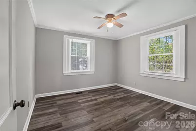 405 N Ransom Street, Gastonia, NC 28052 - Photo 8