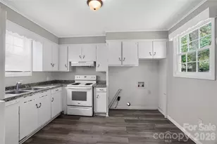 405 N Ransom St, Gastonia, NC 28052 - Photo 4