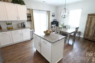 7032 Branch Fork Rd, Charlotte, NC 28215 - Photo 18