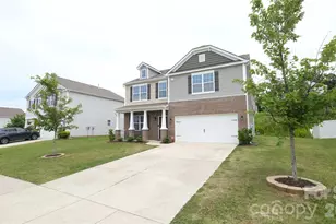 7032 Branch Fork Rd, Charlotte, NC 28215 - Photo 4