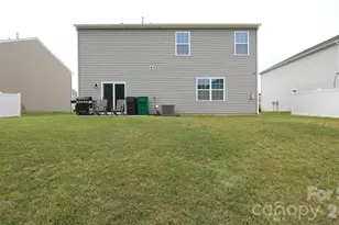7032 Branch Fork Rd, Charlotte, NC 28215 - Photo 6