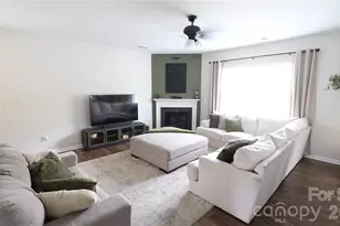 7032 Branch Fork Rd, Charlotte, NC 28215 - Photo 14