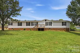 3642 Strollaway Ln, Claremont, NC 28610 - Photo 1