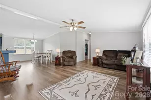 3642 Strollaway Ln, Claremont, NC 28610 - Photo 4