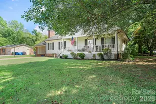 1504 2nd St NE, Conover, NC 28613 - Photo 2
