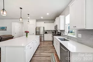 4756 Maiden Crk Wy, Maiden, NC 28650 - Photo 12