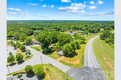 914 Wall Street, Statesville, NC 28677 - Photo 16