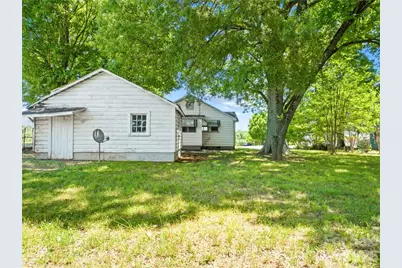 914 Wall Street, Statesville, NC 28677 - Photo 8