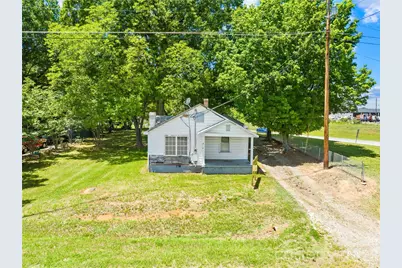 914 Wall Street, Statesville, NC 28677 - Photo 2