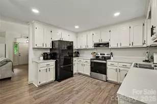 2754 Stockwood Dr, Gastonia, NC 28056 - Photo 10