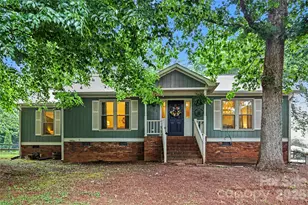 2754 Stockwood Dr, Gastonia, NC 28056 - Photo 2