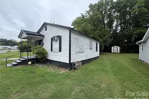 609 Clarinda St, Rock Hill, SC 29730 - Photo 2