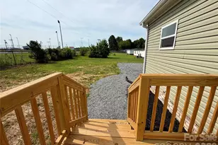 146 Con-Lee Dr, Olin, NC 28660 - Photo 28