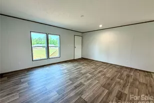 146 Con-Lee Dr, Olin, NC 28660 - Photo 4
