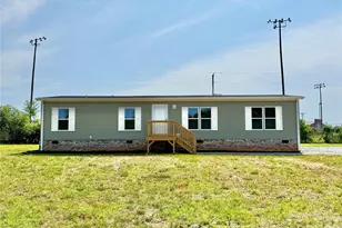 146 Con-Lee Dr, Olin, NC 28660 - Photo 2