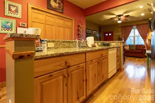 46 Rhett Dr, Flat Rock, NC 28731 - Photo 8