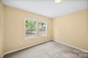 1831 Yaupon Rd, Charlotte, NC 28215 - Photo 30