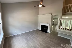 12637 Tucker Crossing Ln, Charlotte, NC 28273 - Photo 2