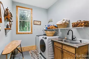116 W Hiawatha Ct, Asheville, NC 28806 - Photo 26