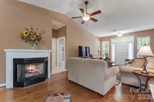 16627 Timber Crossing Rd, Charlotte, NC 28213 - Photo 10