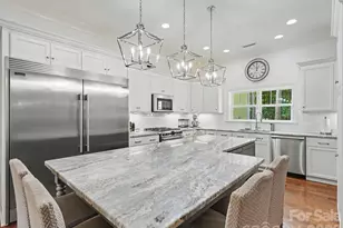9560 Regent Dr, Davidson, NC 28036 - Photo 10