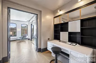 229 N Church St, Charlotte, NC 28202 - Photo 26