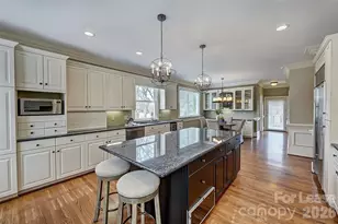 5100 Piper Glen Dr, Charlotte, NC 28277 - Photo 16