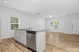 1609 Ronald St, Charlotte, NC 28216 - Photo 6