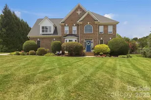 6006 Embassy Ct, Wesley Chapel, NC 28110 - Photo 2