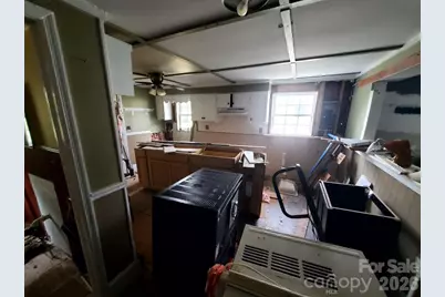 209 E James Street, La Grange, NC 28551 - Photo 8