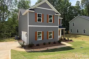 314 North St, Dallas, NC 28034 - Photo 2