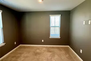 1214 Ashbury St, Charlotte, NC 28216 - Photo 4