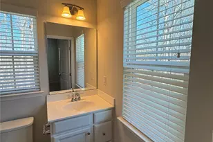 1214 Ashbury St, Charlotte, NC 28216 - Photo 12
