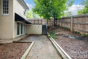 2525 Runnymede Ln, Charlotte, NC 28209 - Photo 2