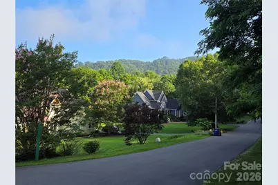 16 Courseview Drive, Weaverville, NC 28787 - Photo 8