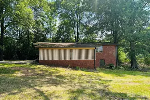 14 Pop Davis Rd, Taylorsville, NC 28681 - Photo 2