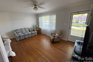 7644 Bramblewood Dr, Charlotte, NC 28217 - Photo 8