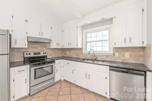 6338 Montpelier Rd, Charlotte, NC 28210 - Photo 14