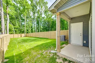 500 Dawn Cir, Charlotte, NC 28213 - Photo 16