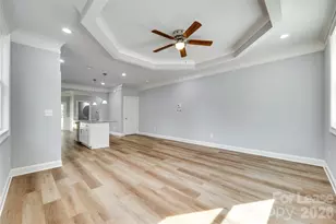 500 Dawn Cir, Charlotte, NC 28213 - Photo 2