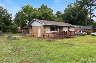 901 Steele St, Fort Mill, SC 29715 - Photo 2